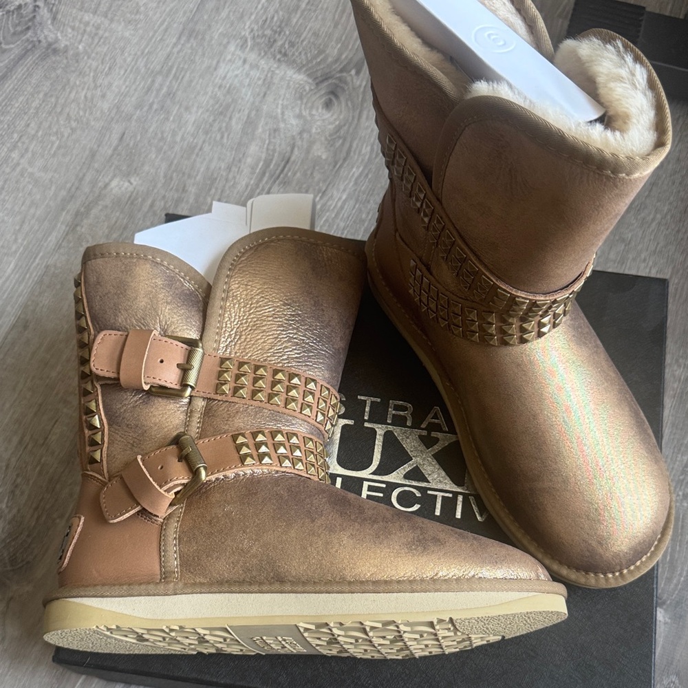 Australia Luxe Collective Gold Ankle Boots - Picture 3 of 13